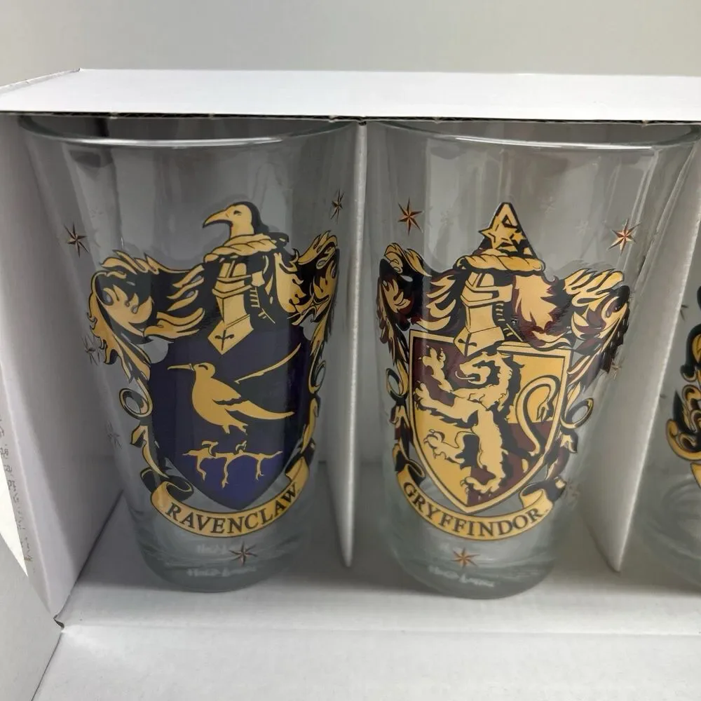 Harry Potter School Sigils Pint Beer Glass Set of Four New/Unused-Slytherin‎